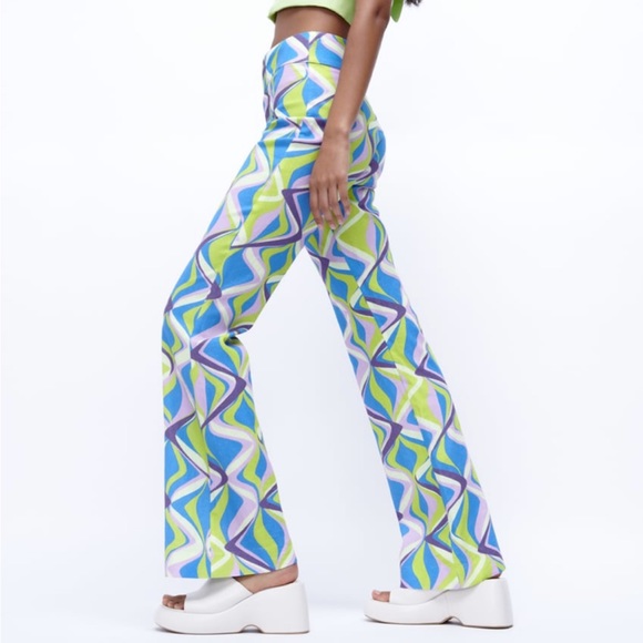 ZARA Printed Flared Pants - Picture 3 of 9